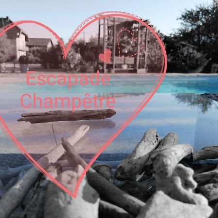 Bed and Breakfast Escapade Champetre Hauteville-sur-Fier Экстерьер фото
