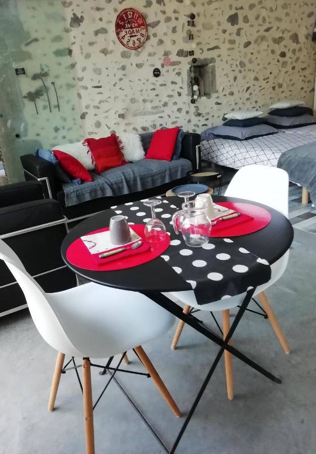 Bed and Breakfast Escapade Champetre Hauteville-sur-Fier Экстерьер фото
